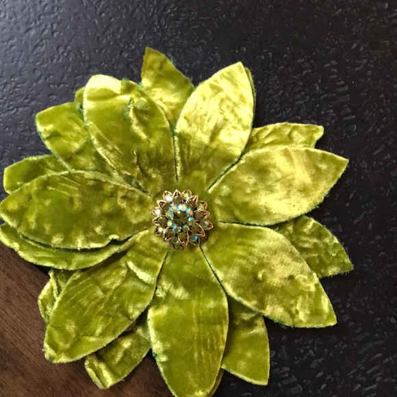 Hair accessories - Picture 2 of 8